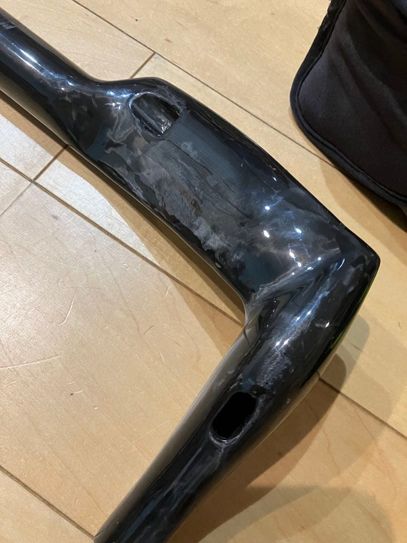 カーボン　エアロ TTタイプブルホーン　レストハンドルバー
