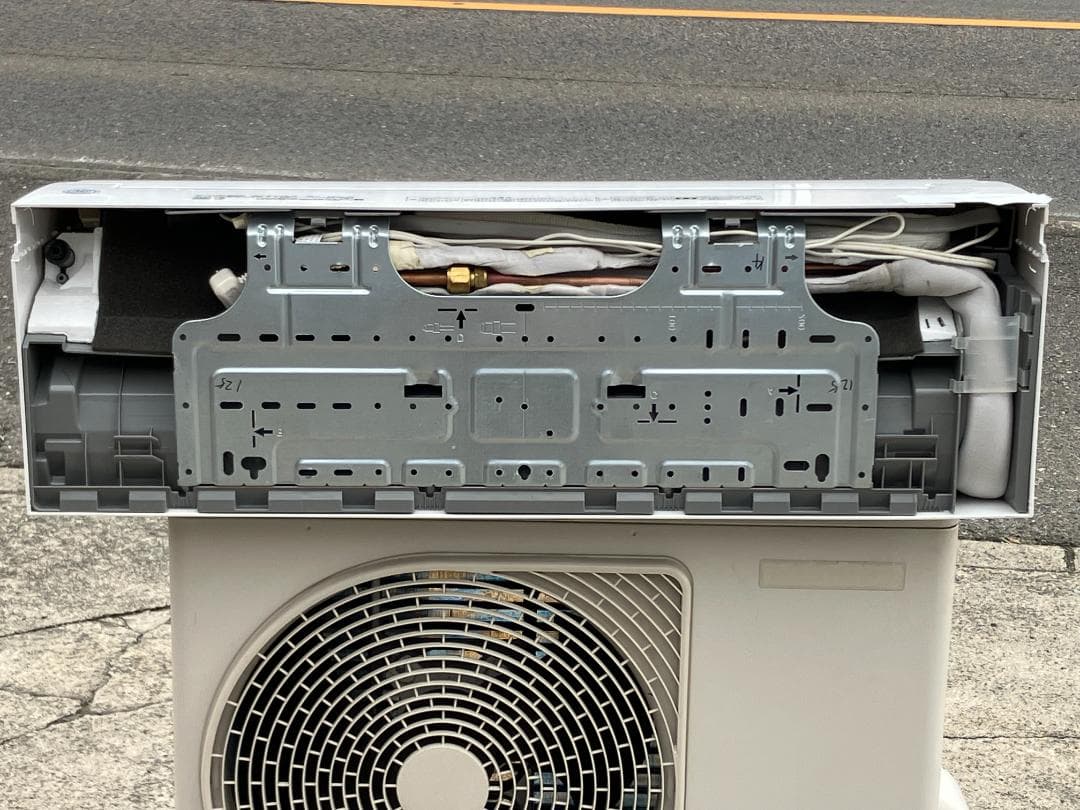 愛知岐阜/送料込★東芝　2.2ｋWエアコン６畳用　RAS-F221E7R　20年