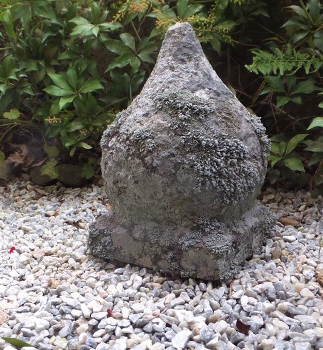 【苔むした古い宝珠・関守石・オブジェ】庭石箱庭苔鉢造園ガーデニングオーナメント