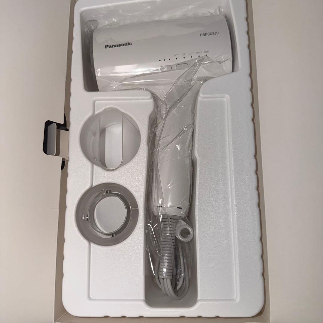 新品未使用品♡大人気パナソニックナノケア♡ヘアードライヤー♡定価38.610円