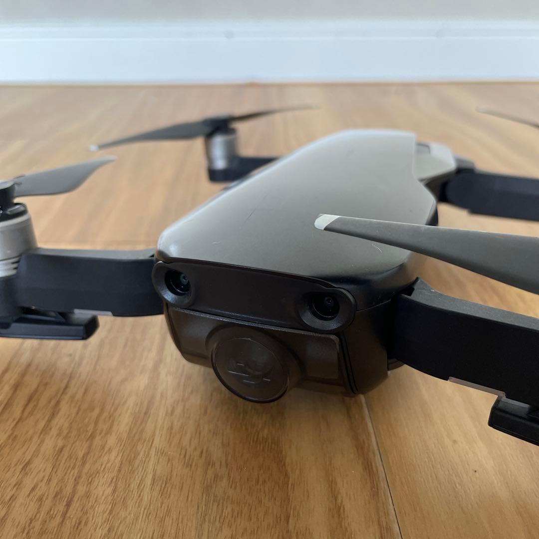 DJI MAVIC AIR ドローン
