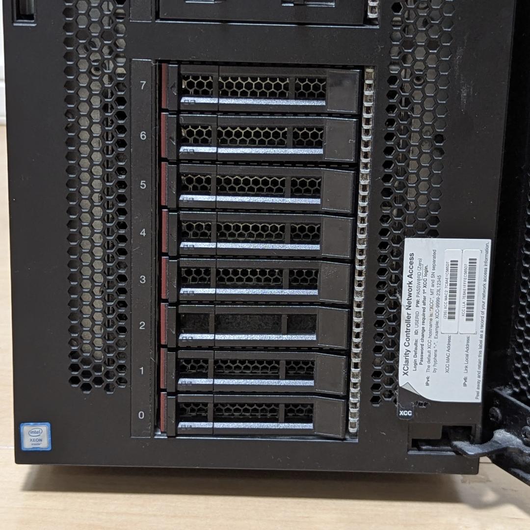 サーバー Lenovo ThinkSystem ST550; Xeon Gold 6230