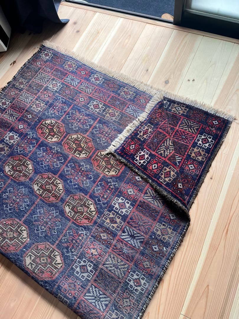 トライバルラグ　ペルシャ絨毯アンティーク