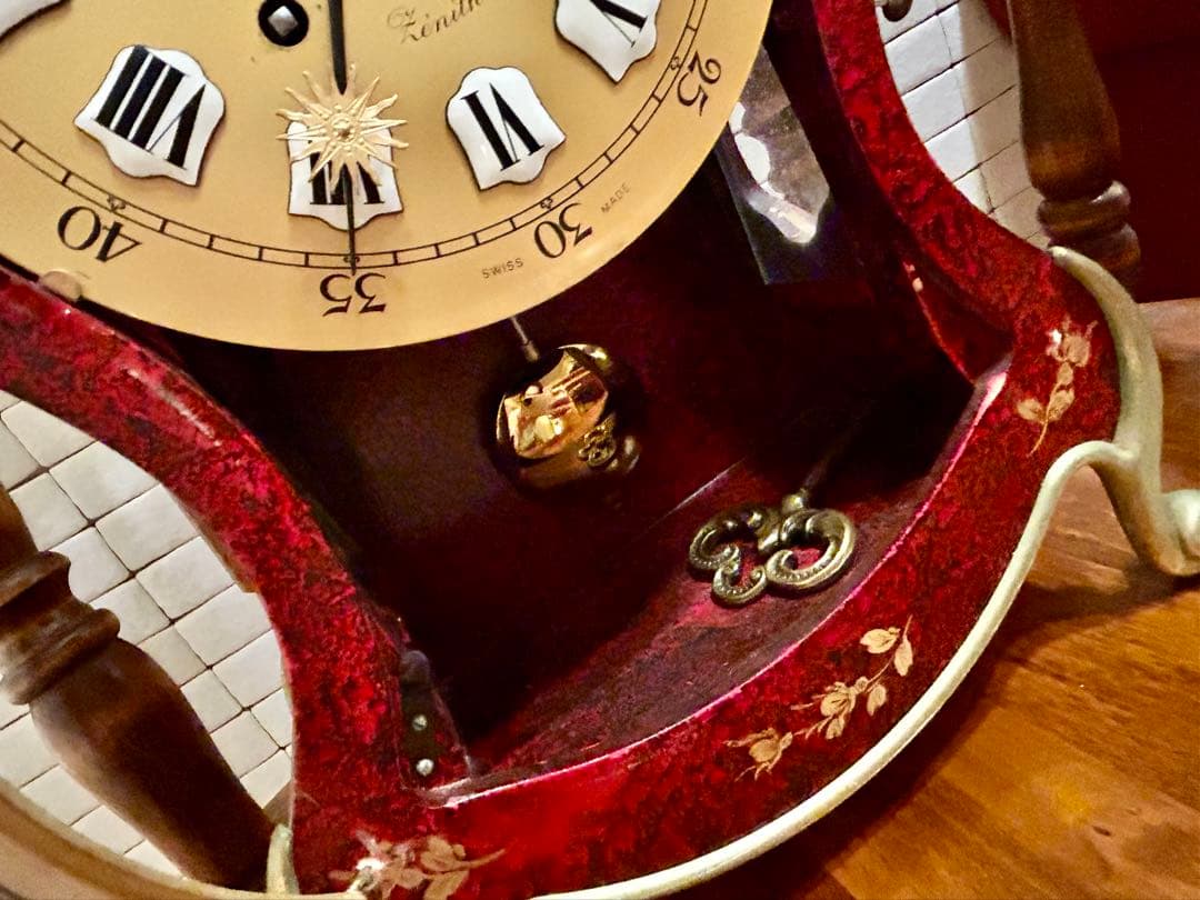 ZENITH ヌーシャテル・クロック 置き時計 ゼンマイ式 希少 稼働品