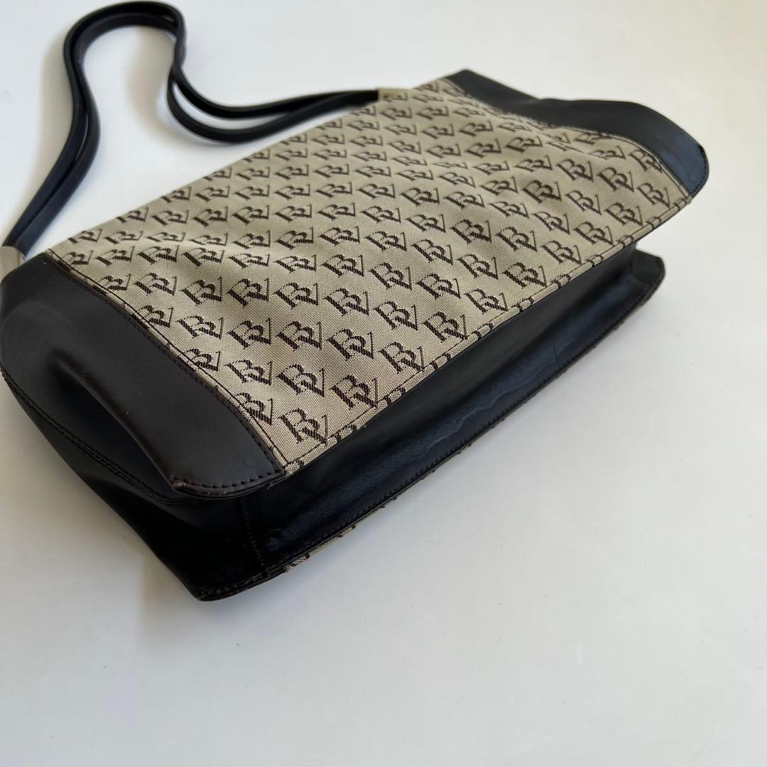 バッグ BOTTEGA VENETA LEATHER ONE SHOULDER BAG