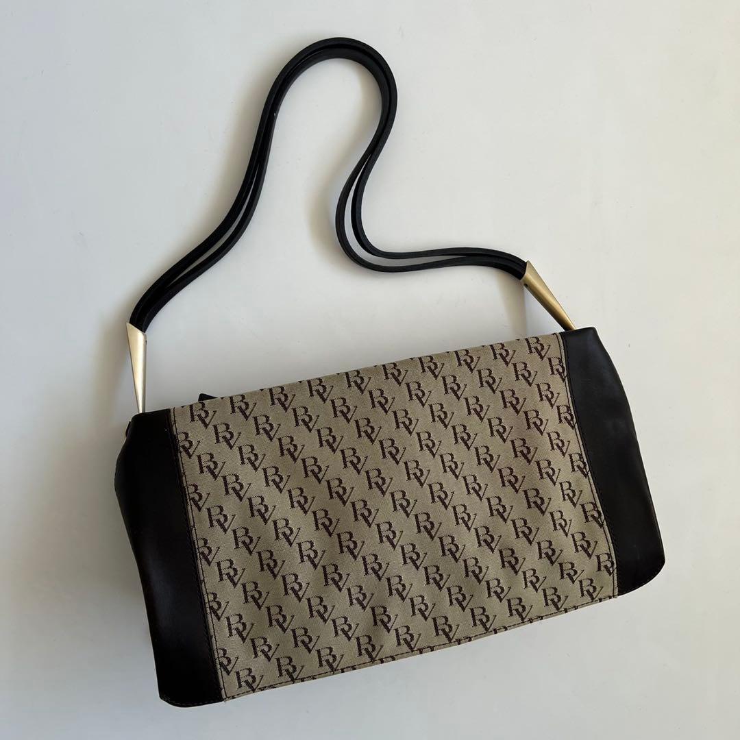 バッグ BOTTEGA VENETA LEATHER ONE SHOULDER BAG