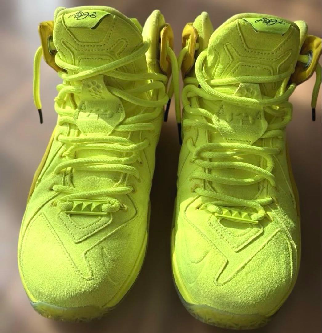 NIKE レブロン LEBRON 12 EXTボルト　イエロー