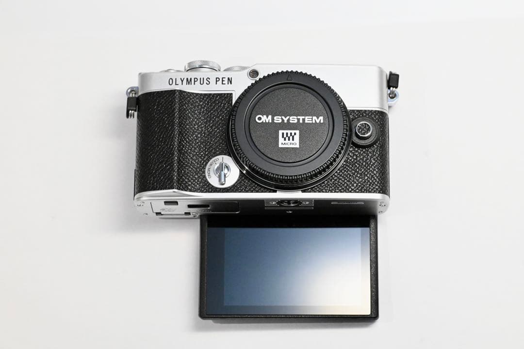 【新品同様】OM SYSTEM PEN E-P7 EZダブルズームキットブラック