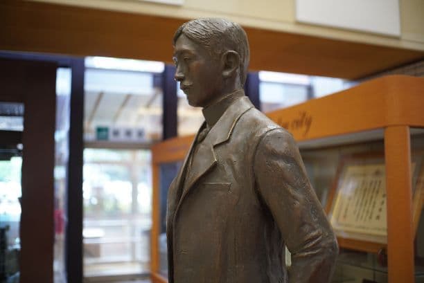 インスタ映え！写真が上達！単焦点レンズ！サードパーティレンズ 25mm F1.8