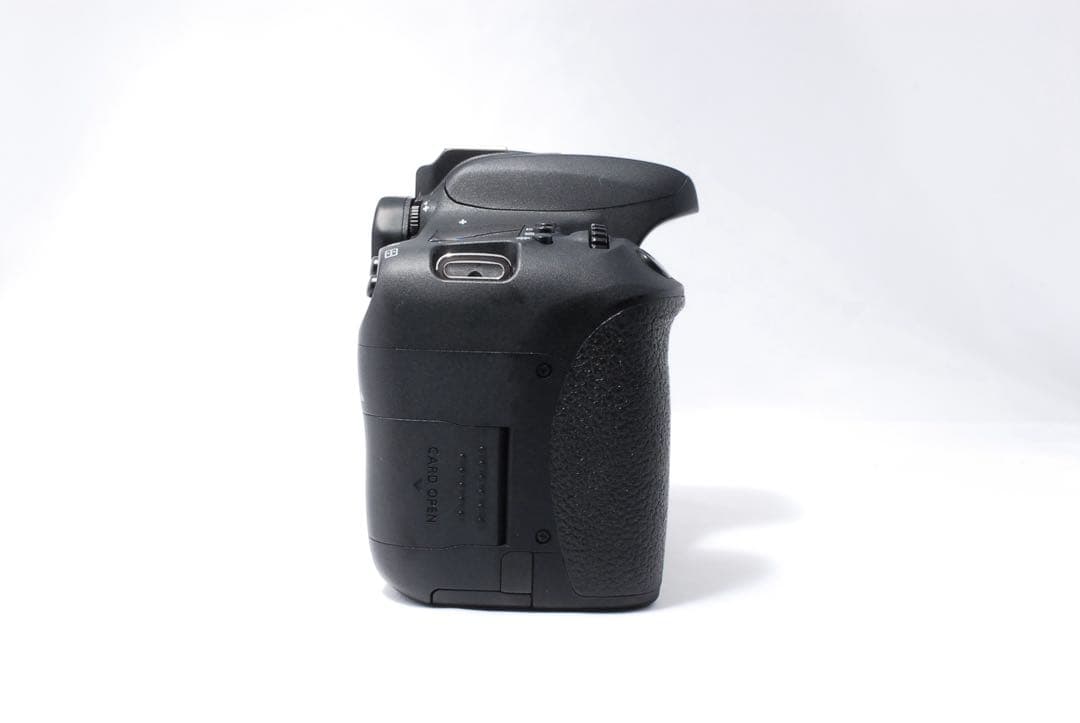 ダブルレンズセット❤️Canon EOS 8000D❤️Wi-Fi搭載一眼レフカメラ