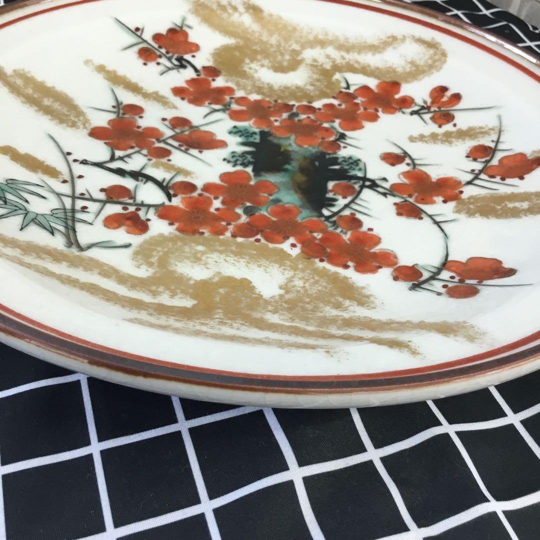 九谷焼　相川志保　花柄の陶磁器製楕円形皿　クタニヤキ