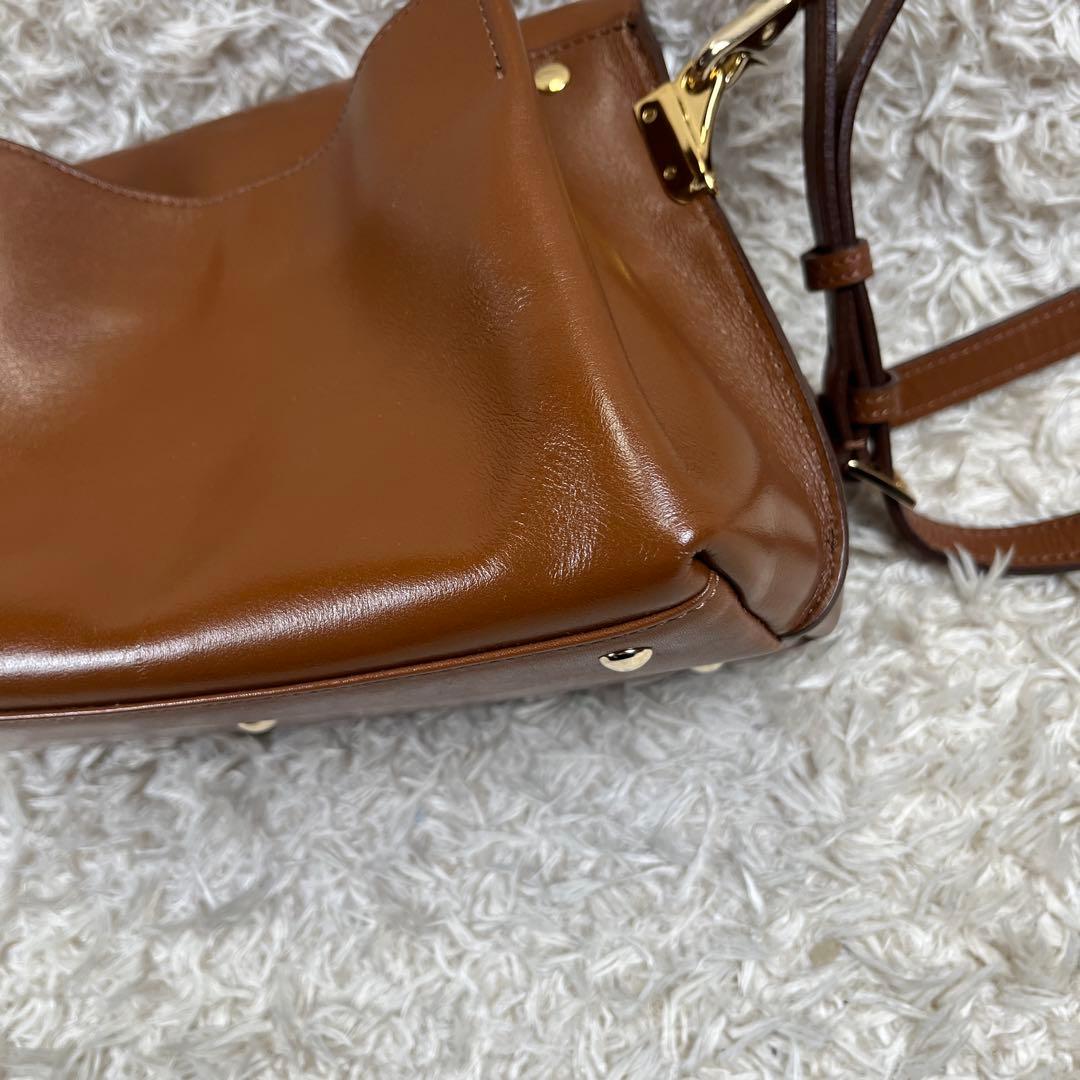 Her Schedule バースケジュール レザー ショルダーバッグ ブラウン