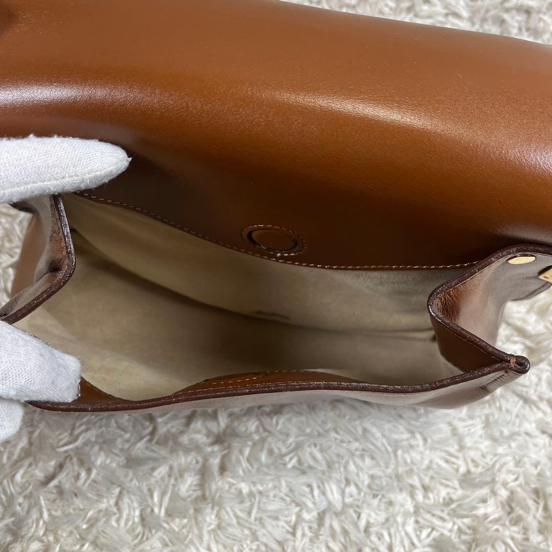 Her Schedule バースケジュール レザー ショルダーバッグ ブラウン