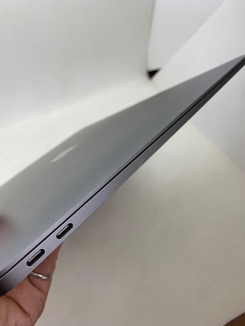 MacBook Air 2020 M1 8GB SSD 256GB tおおまけ