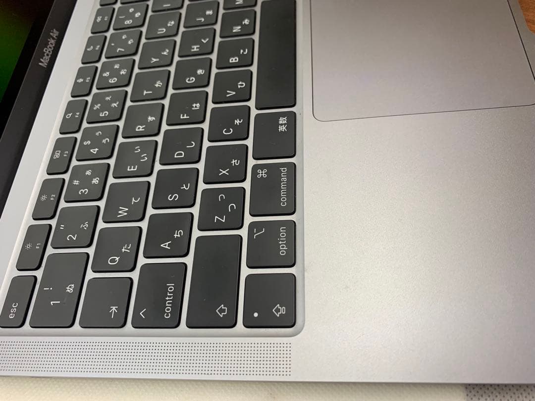 MacBook Air 2020 M1 8GB SSD 256GB tおおまけ