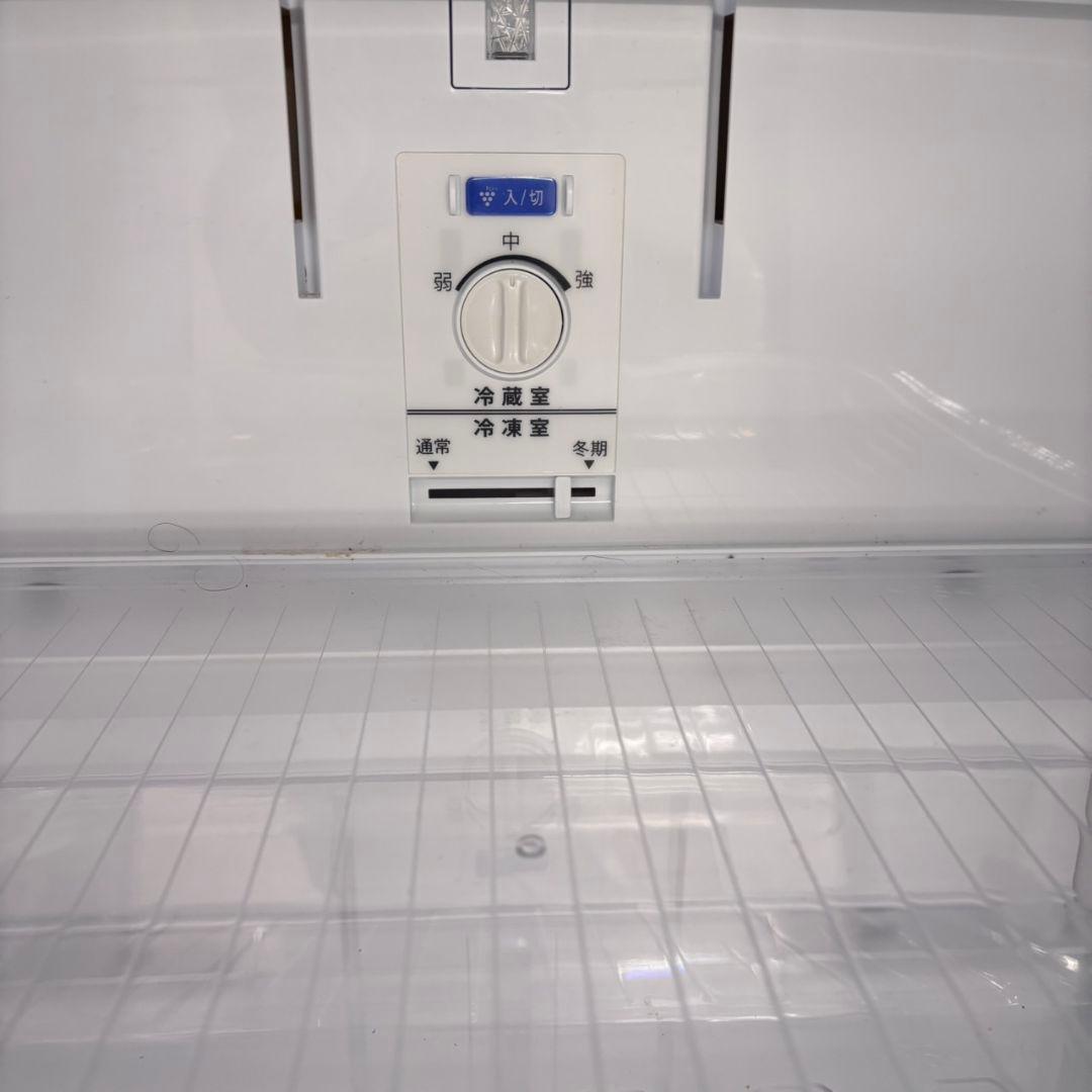 656 SHARP　冷蔵庫　小型　中型　200L〜300L　半年保証込　洗濯機有