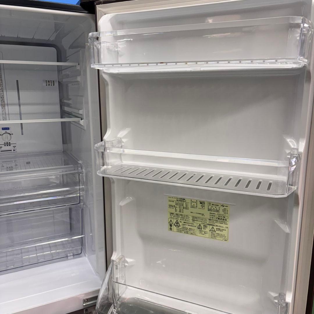 656 SHARP　冷蔵庫　小型　中型　200L〜300L　半年保証込　洗濯機有