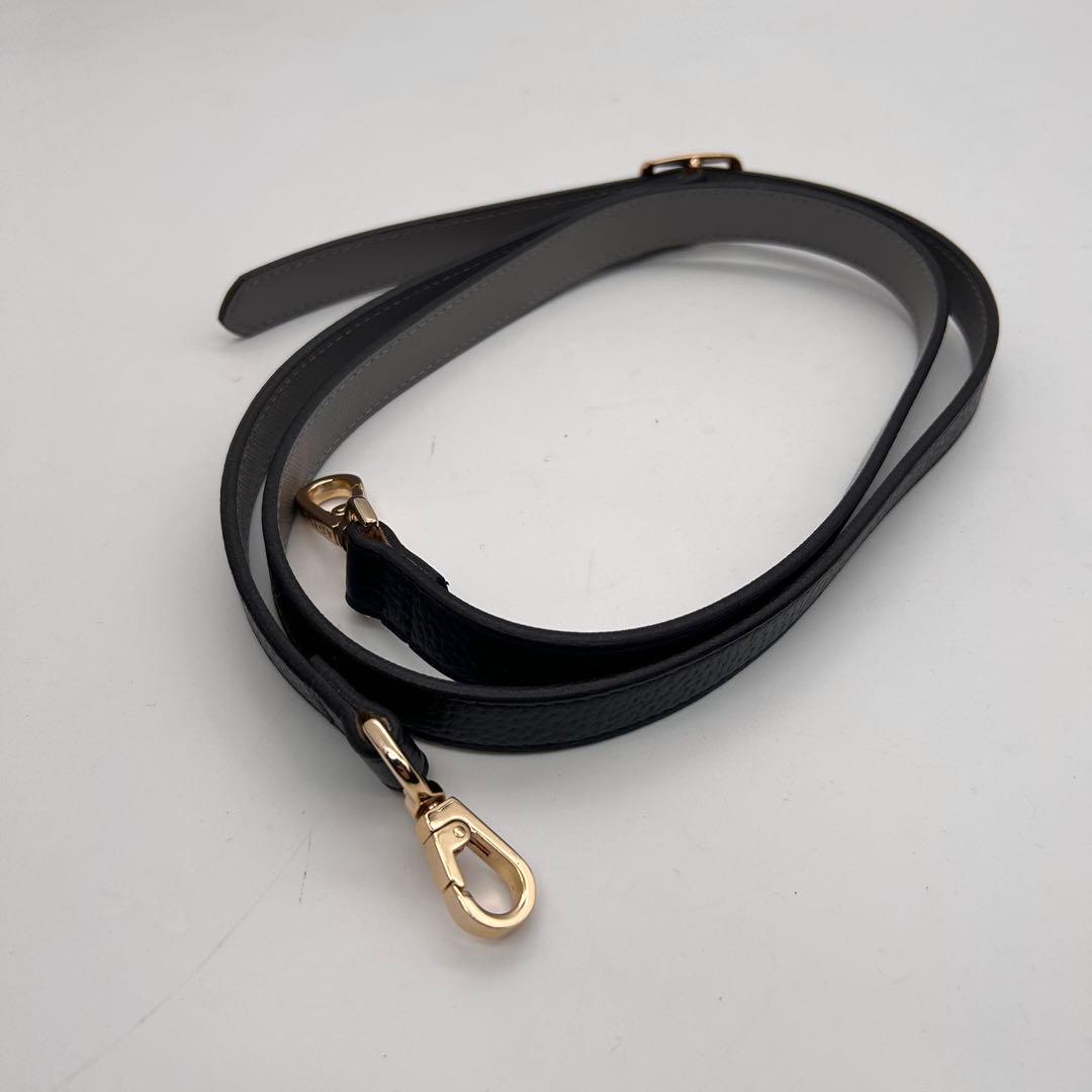 未使用　A.D.M.J　ショルダーバッグ　レザー　濃紺色　ロゴ　自立　斜め掛け◎