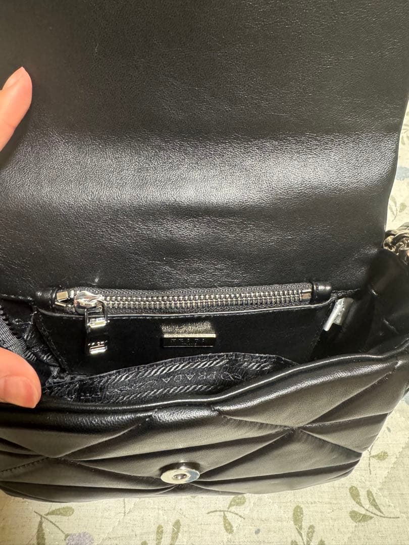 【 超美品 】PRADA ショルダーバッグ