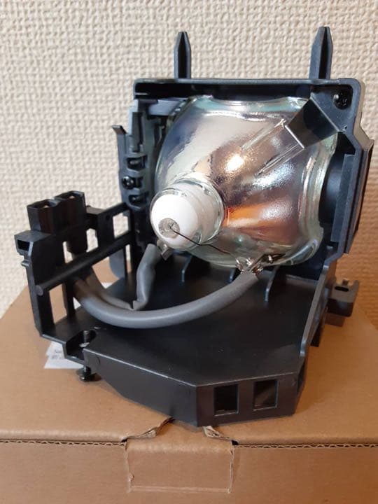 プロジェクターランプ LMP-H201