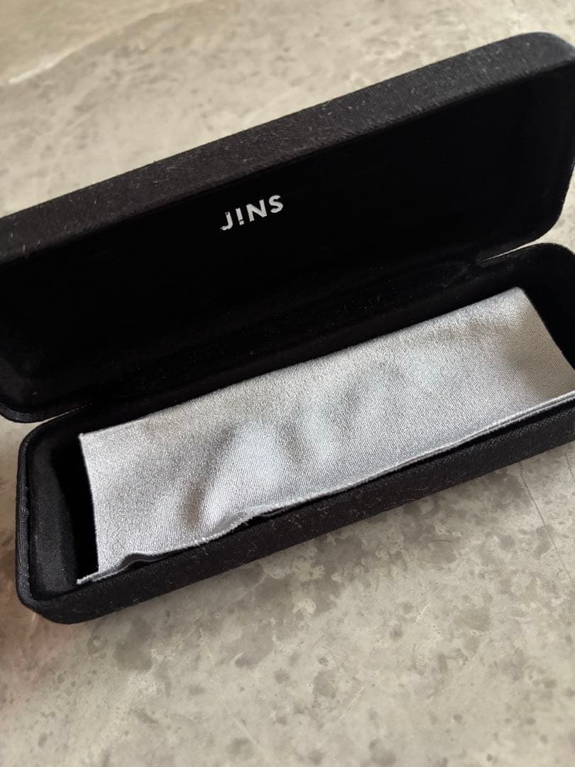 JINS ブルーライトカットメガネ