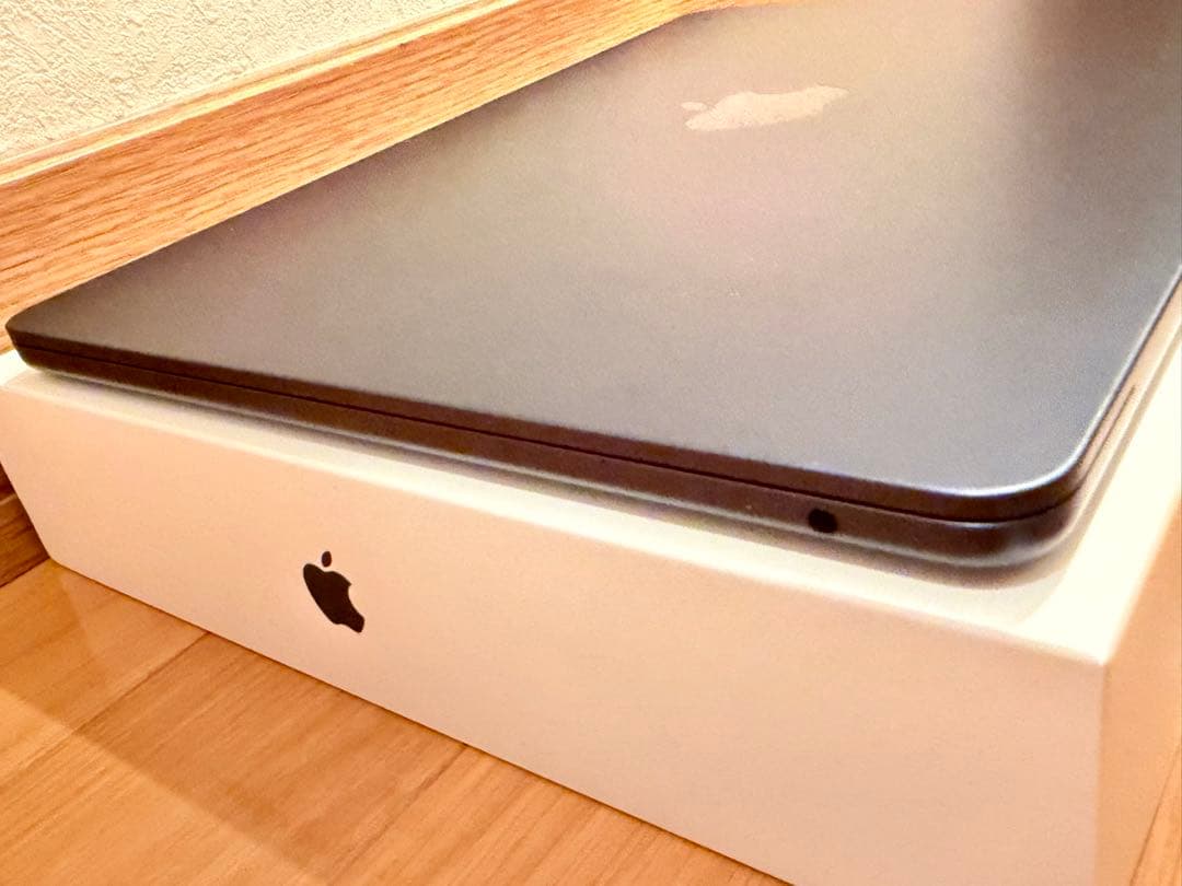 MacBook Air M2 13.6インチ ミッドナイト