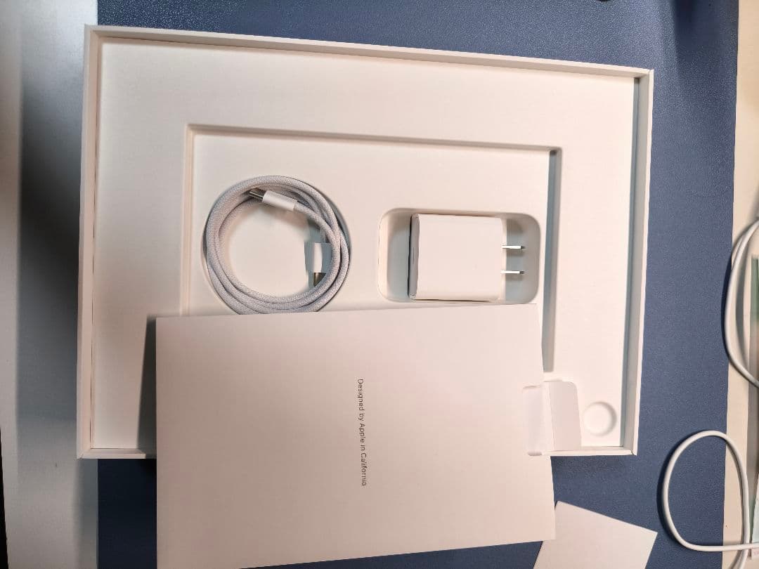 iPad Air M3 11インチ 256GB WiFiモデル　スターライト