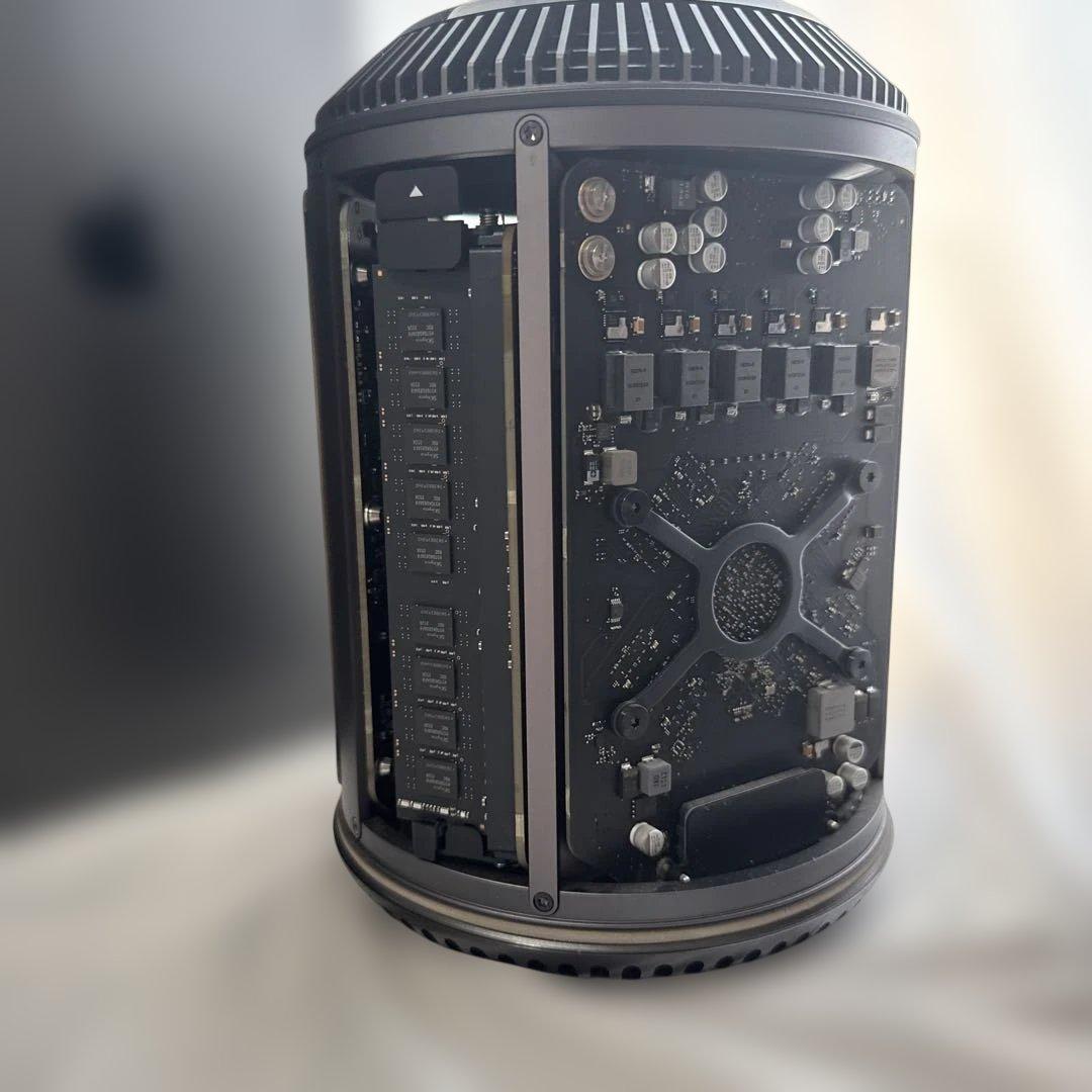 MacPro2013 / 4コア / 32GB / 500GB/ D300