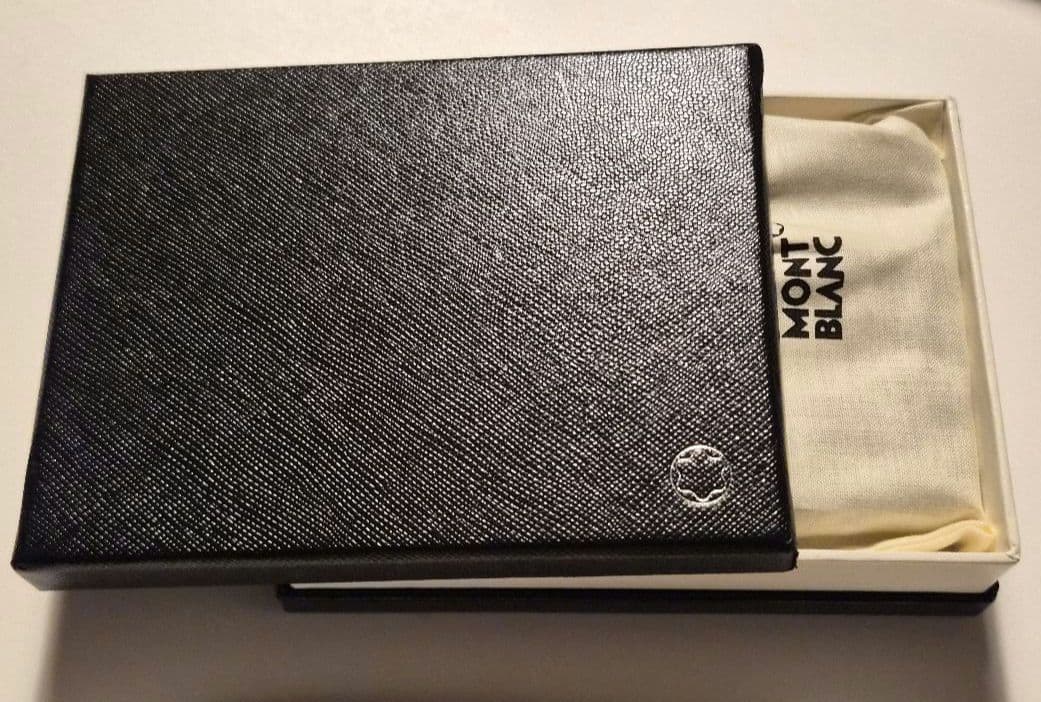 【新品未使用】MONTBLANC モンブラン レザー カードケース グレー