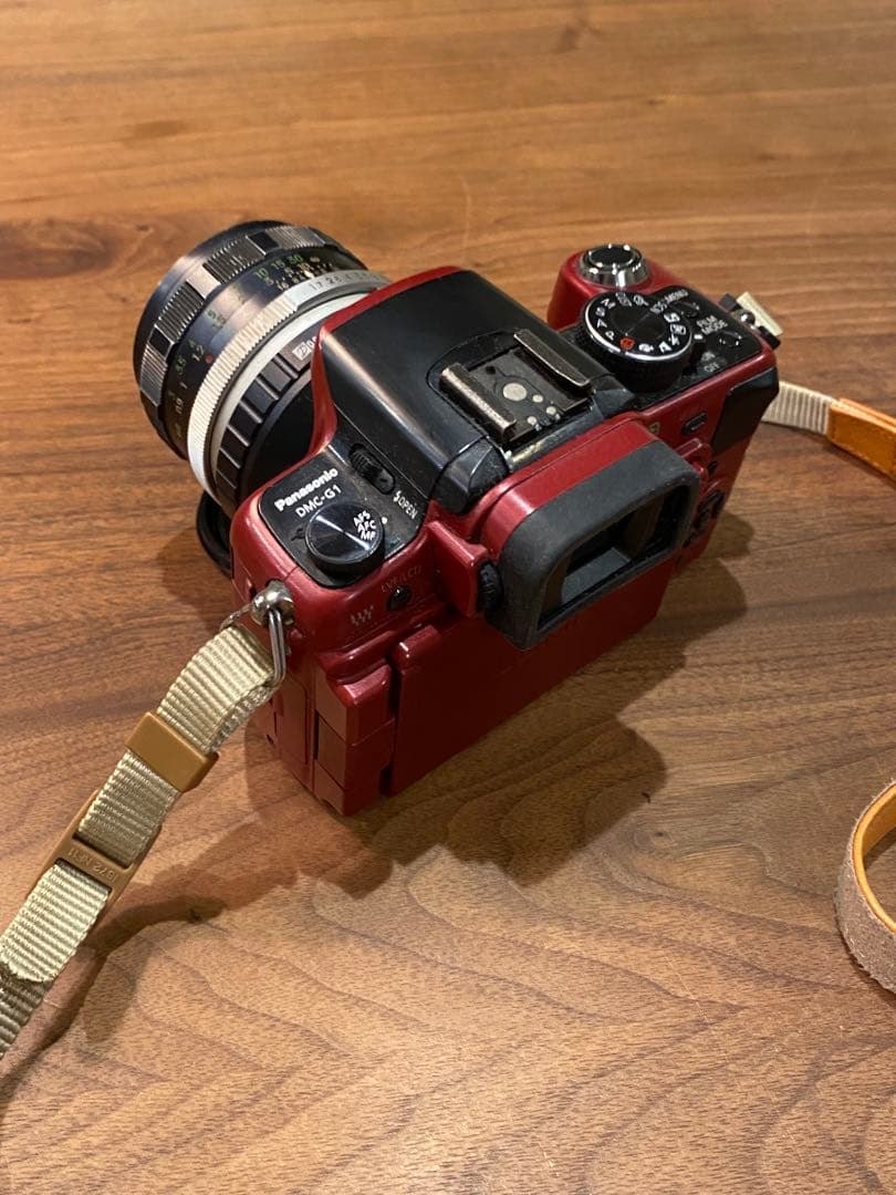 パナソニック　LUMIX G1 赤 ミラーレス　ミノルタ　50㍉緑のロッコール