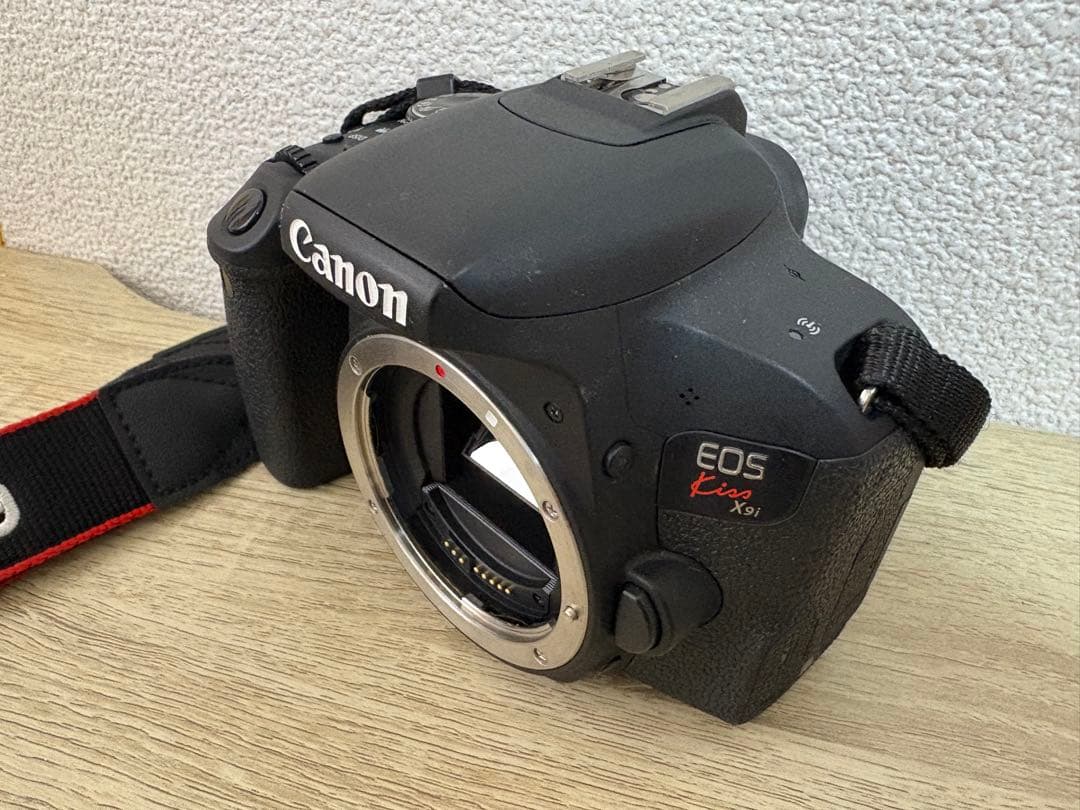 Canon EOS kiss x9i ダブルズームキット 一眼レフ カメラ