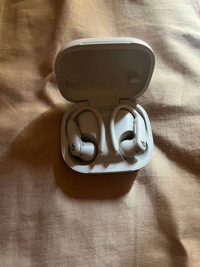 Beats ワイヤレスイヤホン