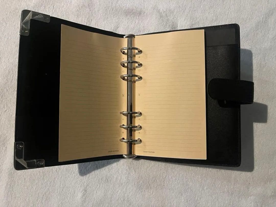 ルイヴィトンエピ黒い合成皮革 A5 た手帳リングバインダー