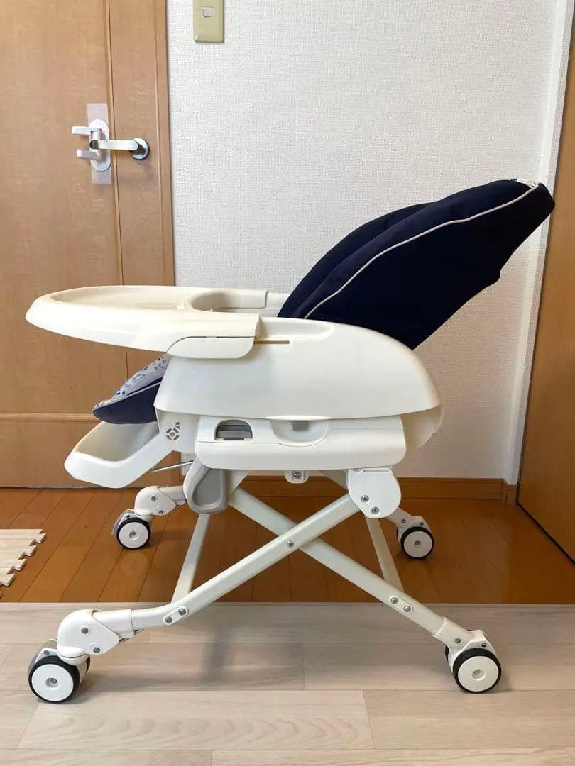 本日15時までまー【美品】Combi ベビーステーション 限定モデル