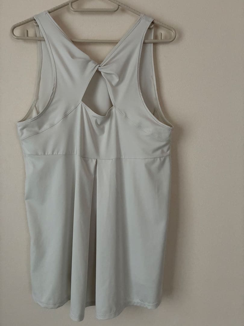 バックツイスト タンクトップ LL