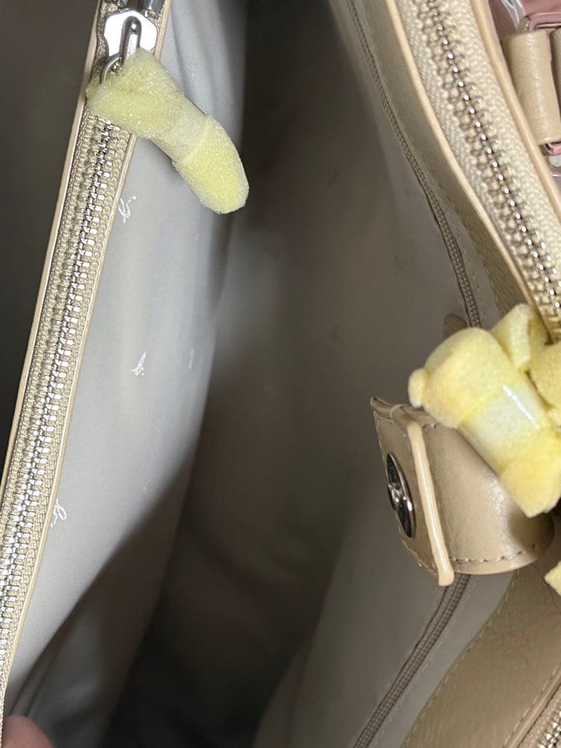 アニエスベー agnes b. ハンドバック　カーフレザー　ベージュ