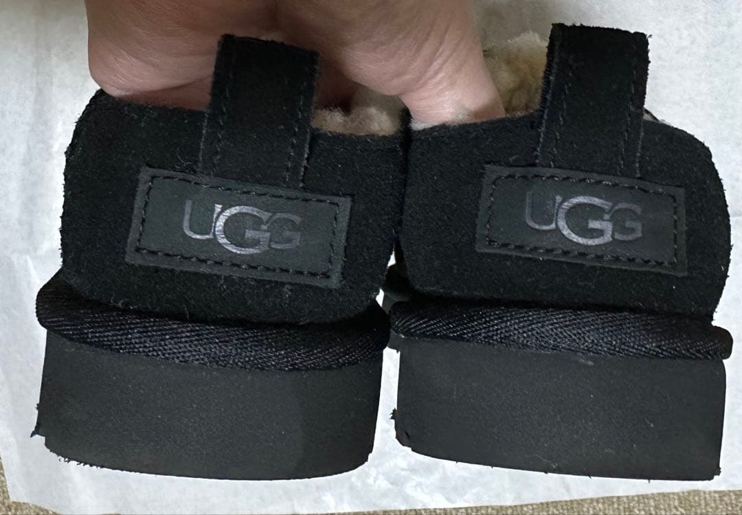 UGG クラシック　マイクロ　ブラック サイズ7