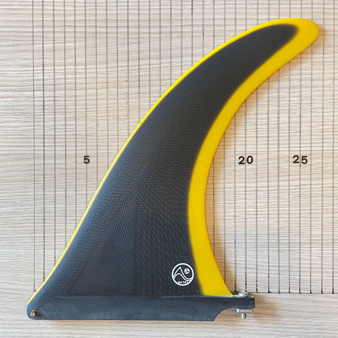 新品未使用シングルフィン10インチ　ブラック×イエロー、 スクリュー付き