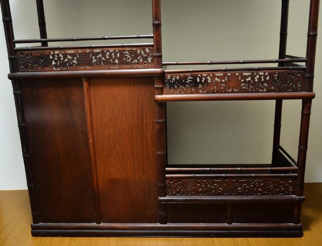 アンティーク　唐木 紫檀 無垢 花鳥 細密彫刻 開戸 引出 飾棚 150㎝