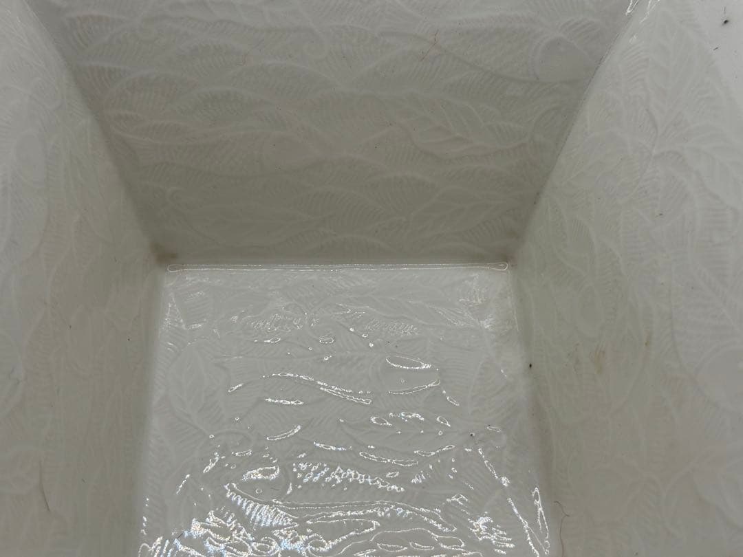 時代　白磁　魚紋角鉢　送料込み260120