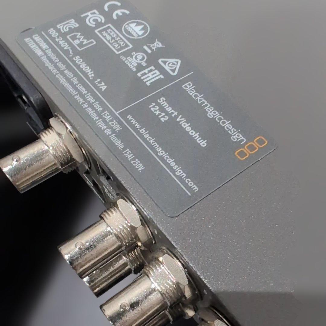 分配器・切替器 Blackmagicdesign Smart Videohub 12x12