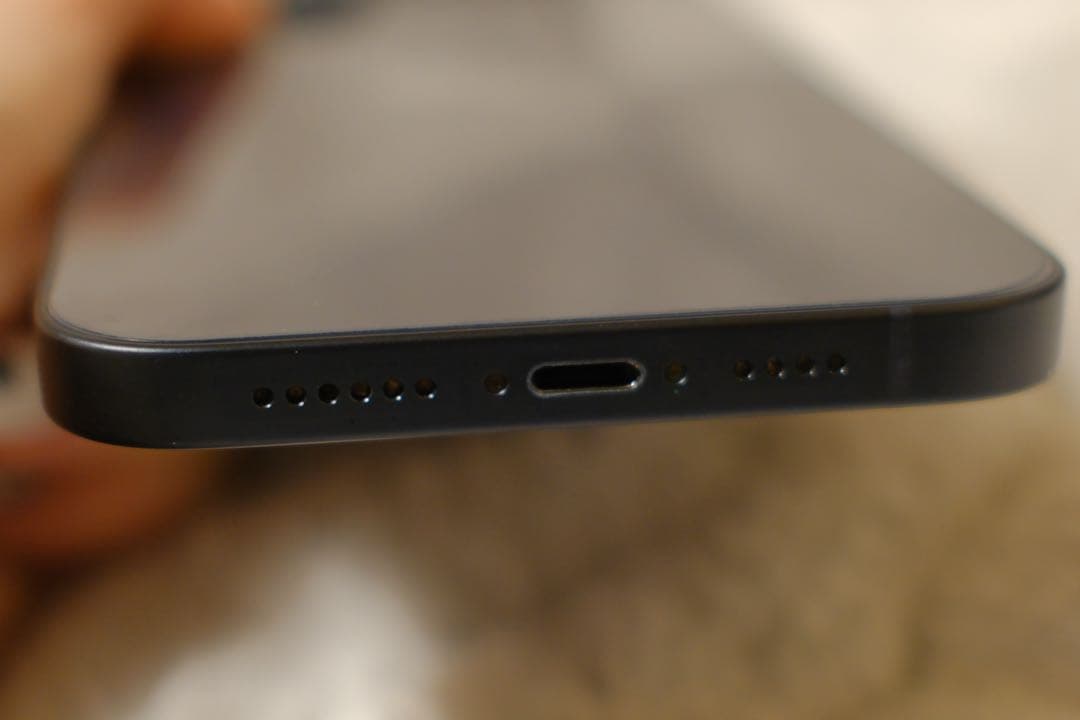 Apple iPhone 14 Plus ミッドナイト 本体