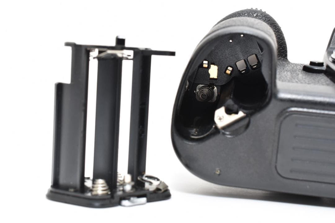 超美品 NIKON F100 フィルムカメラ ボディ 加水分解なし M664