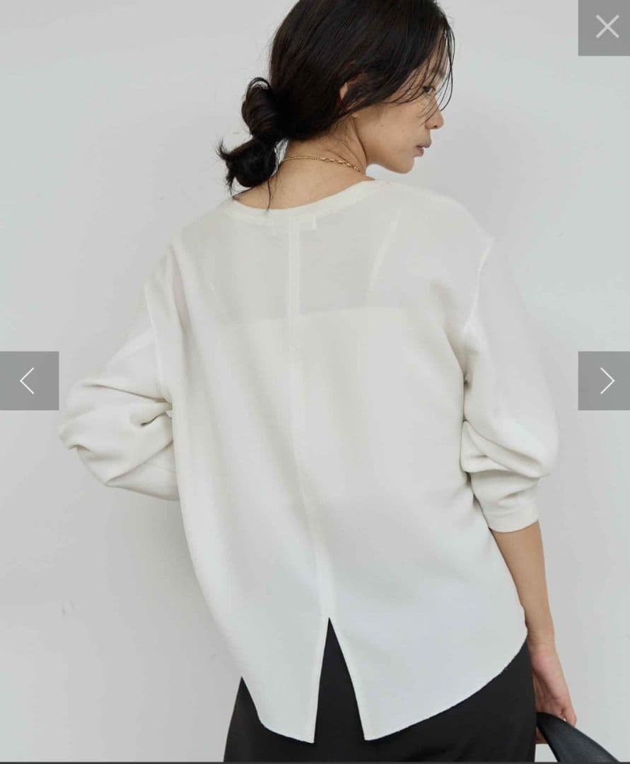 バックスリットブラウスTee ホワイト ガリャルダガランテ