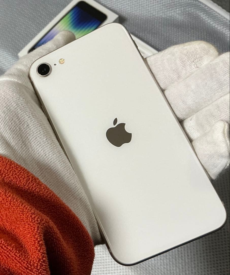 《美品》iPhone SE 第3世代 128GB スターライト 純正電池100%