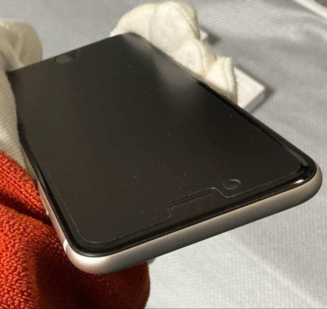 《美品》iPhone SE 第3世代 128GB スターライト 純正電池100%