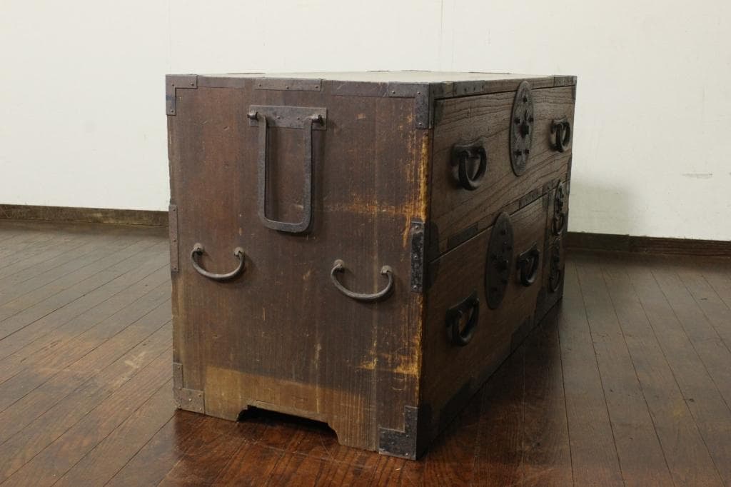 使いこまれた風合いが良い総桐時代箪笥 桜丸金具/収納/古家具/チェスト和モダン