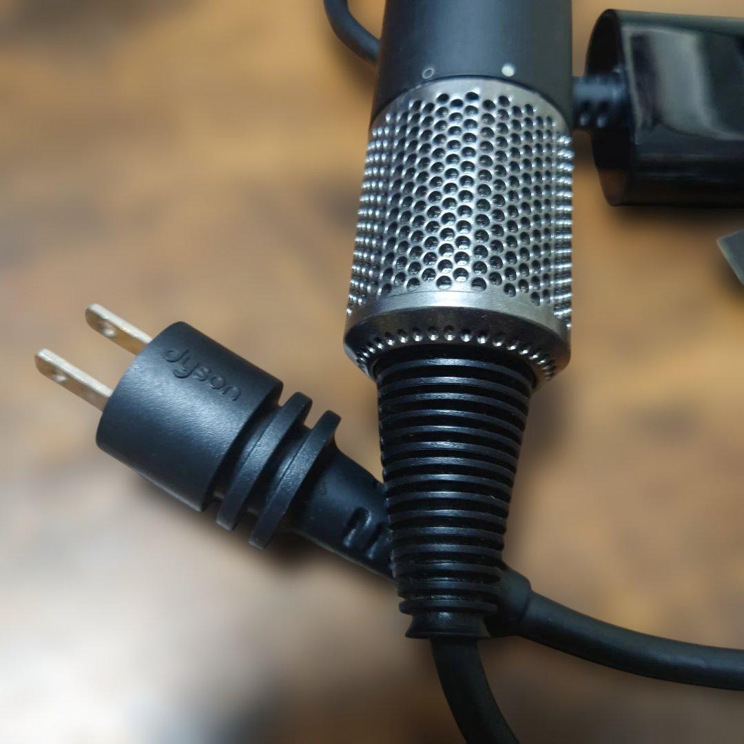 Dyson Supersonic HD08ヘアドライヤー ブラック