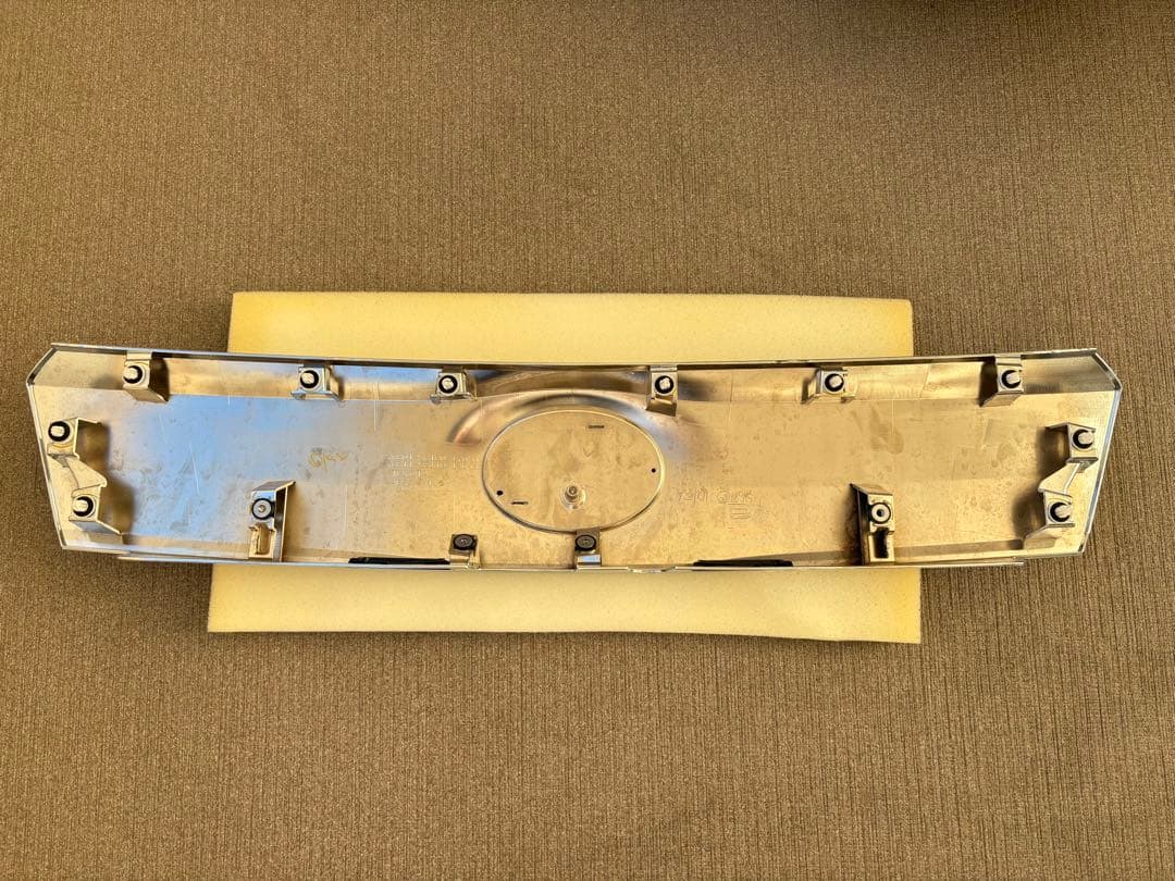 30アルファード前期　純正テールランプ ＋リアガーニッシュ　セット