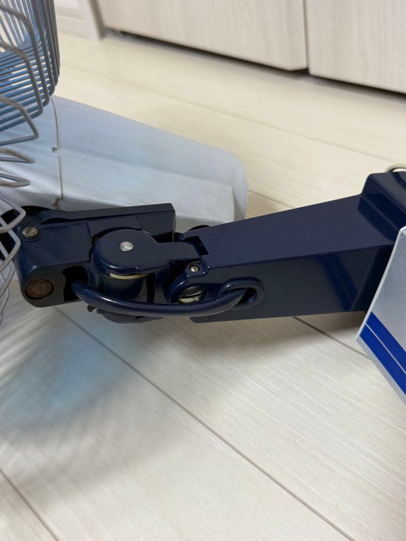 【Hellstar 】TOSHIBA 壁掛け扇風機 W-30SB